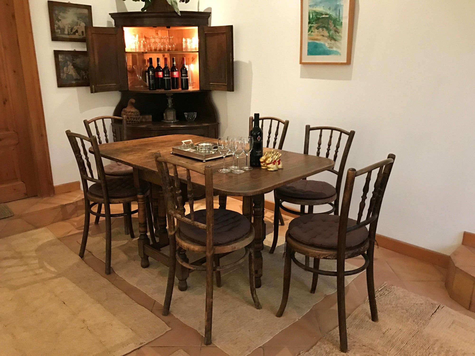 Counts 65 - Slightly Different Apartments * Viena